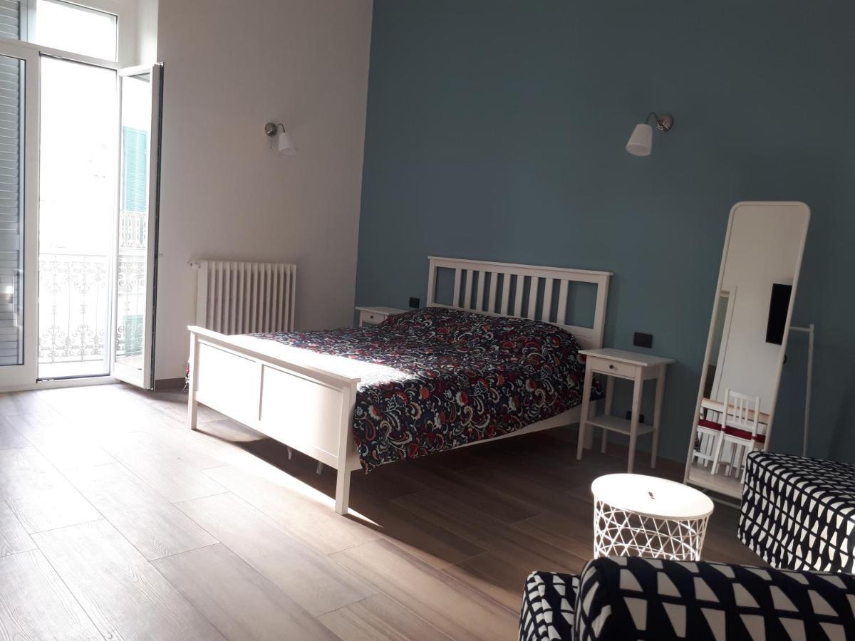La Casa Dei Nonni Panzió Trani Kültér fotó